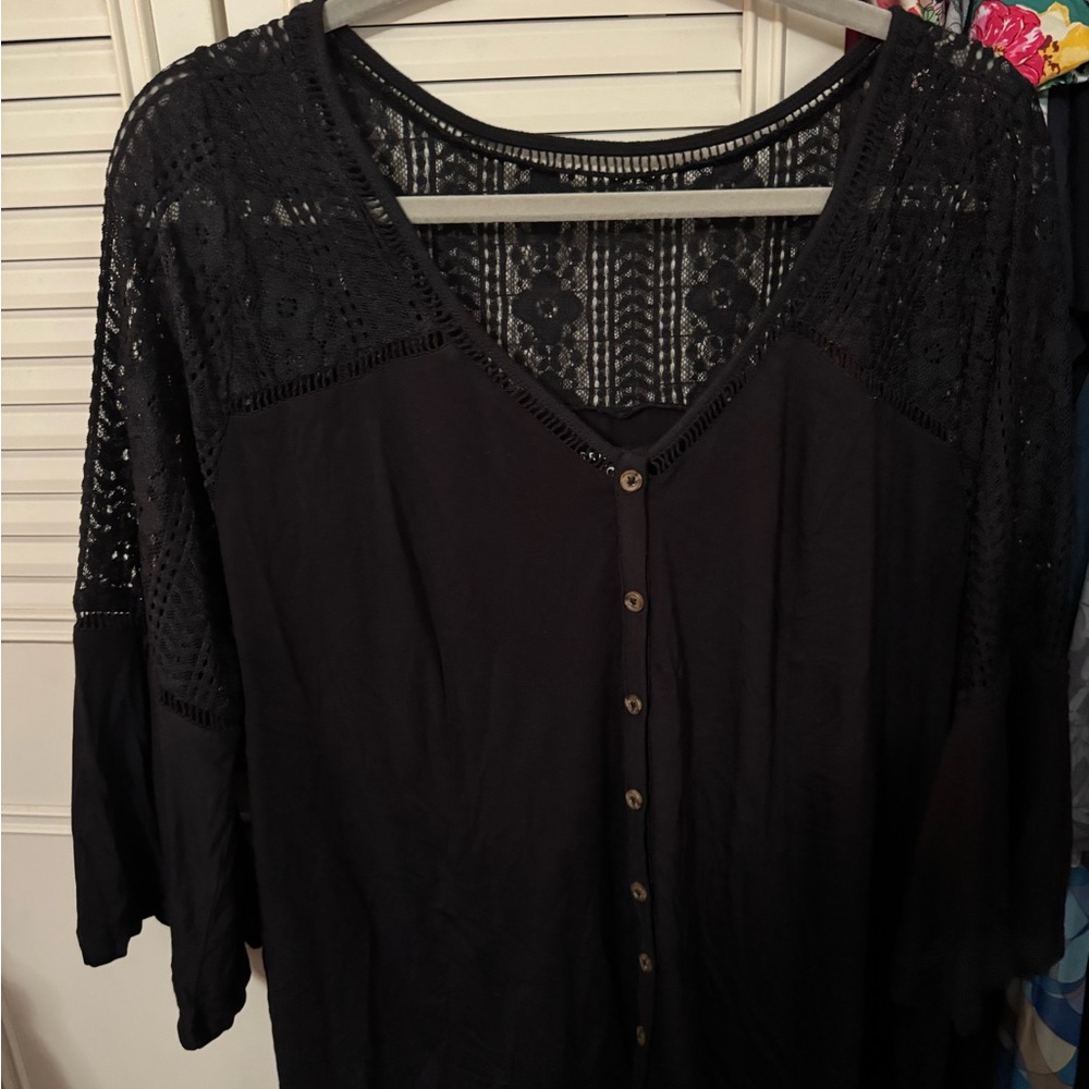 Torrid Black 3/4 Sleeve Buttoned Blouse size 1 beautiful details